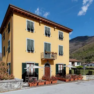 Lucca Franco's Bed & Breakfast Diecimo